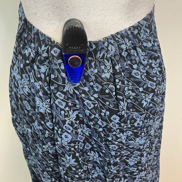 JM Collection Skirt size 16 Blue Black Floral Long A Line Sheer Modest Career - Picture 8 of 10